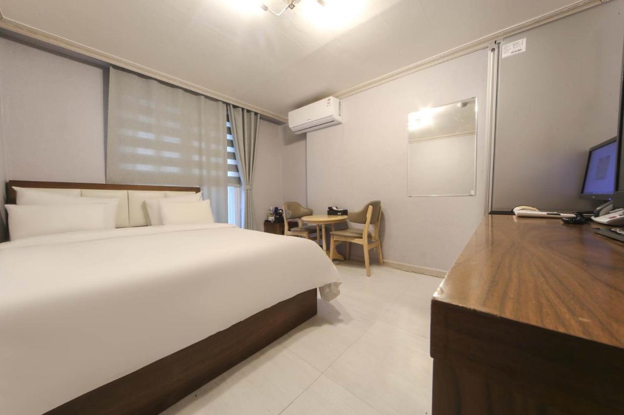 Goodstay Grand Motel Čchunčchon Exteriér fotografie