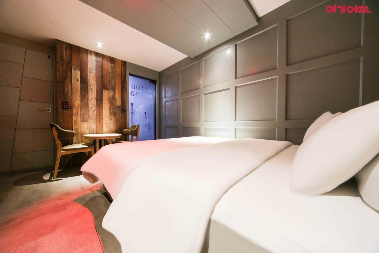 Goodstay Grand Motel Čchunčchon Exteriér fotografie